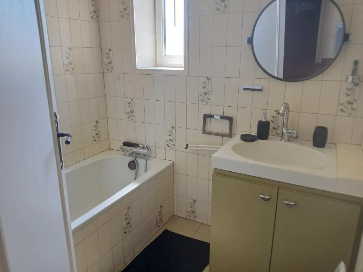 La Maison Des Bananiers Bas-en-Basset Apartment